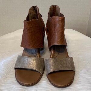 Sofft Pemota Cognac Light Gold Bronze Metallic Leather Block Heels